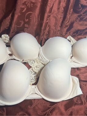 3 Victoria's Secret Cream  Lace Racerback Push-Up Bra 38D *3 Bras*